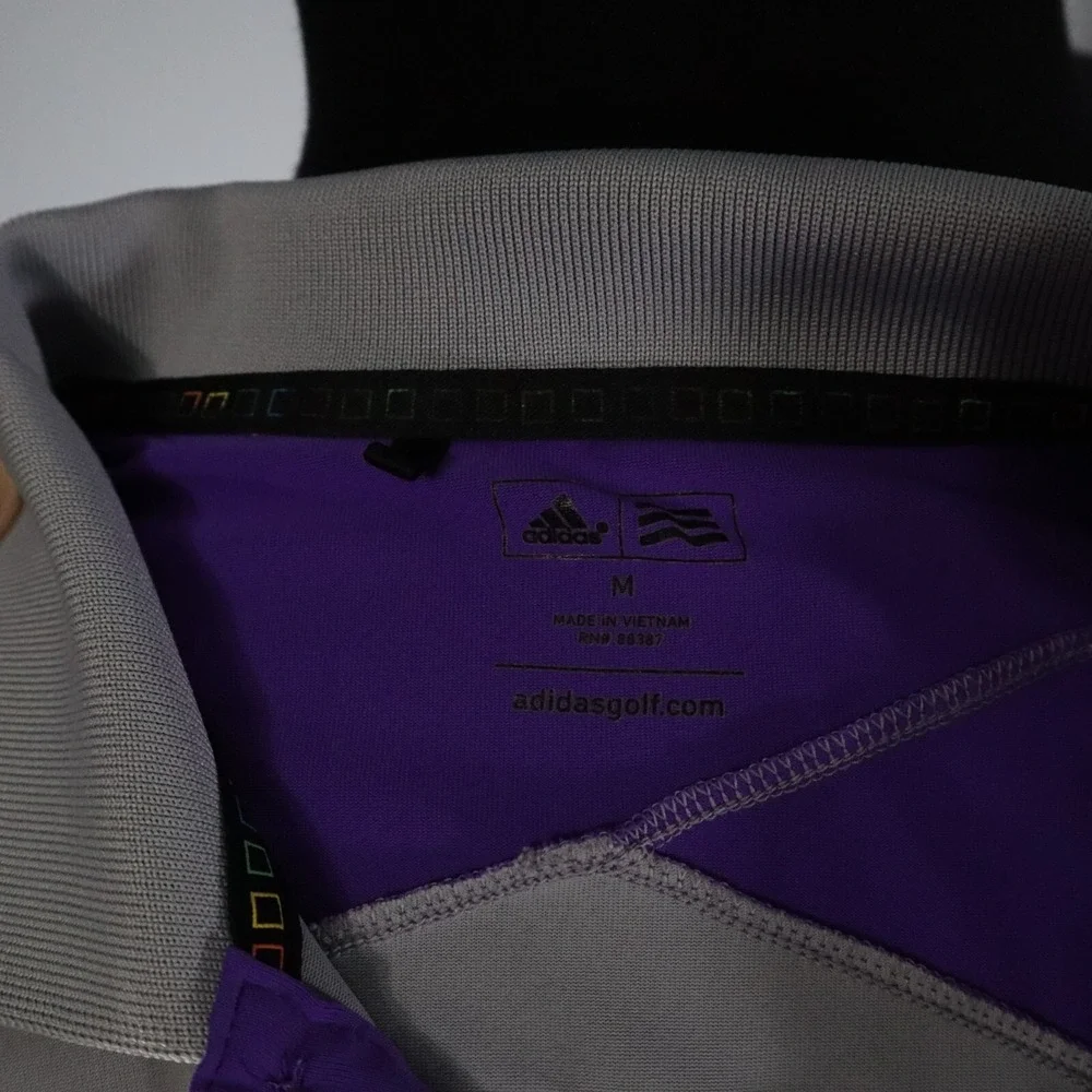 Adidas‎ Golf Polo Shirt Mens Medium Performance Gray Purple Short Sleeve